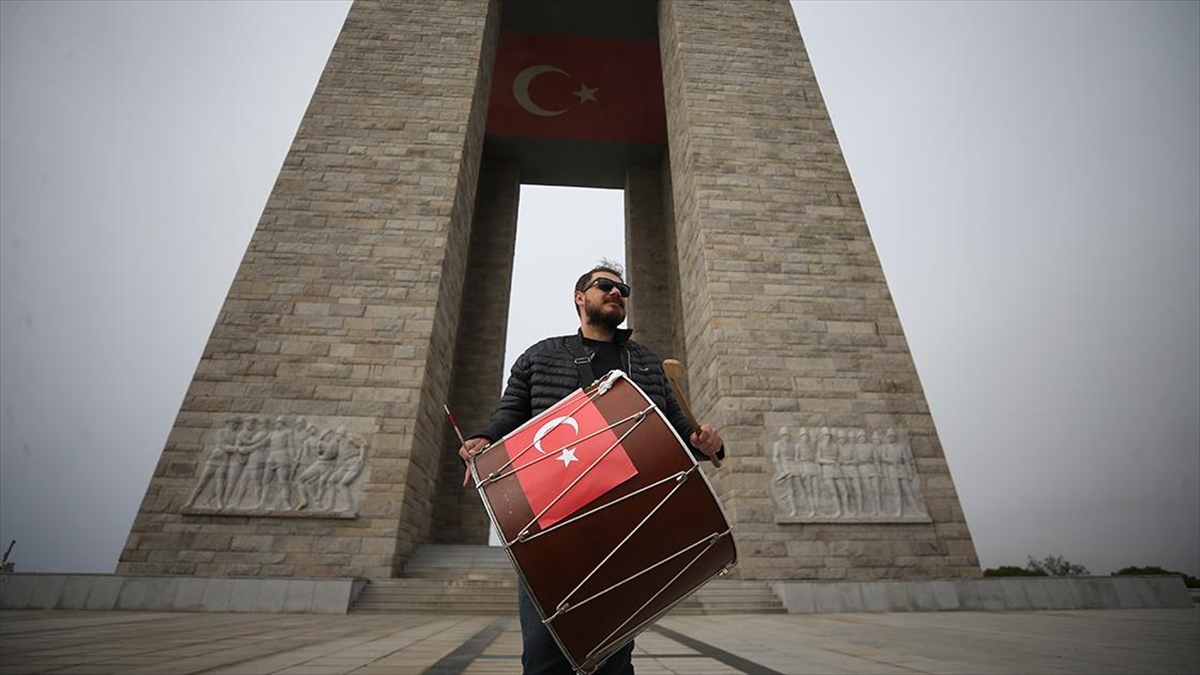 Tekirdağ’dan Çanakkale Zaferi Için Davul Çalarak Yola Çıkan Müzisyen Şehitler Abidesi’ne Ulaştı Haberi