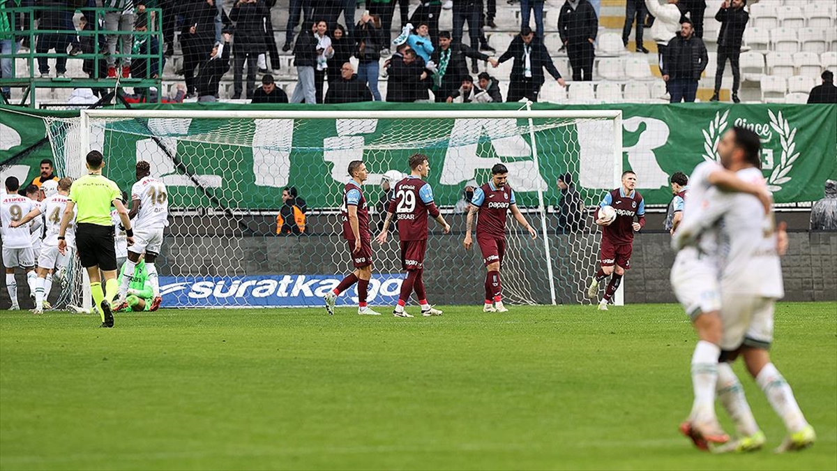 Trabzonspor’un Deplasman Galibiyeti Hasreti Sürüyor Haberi