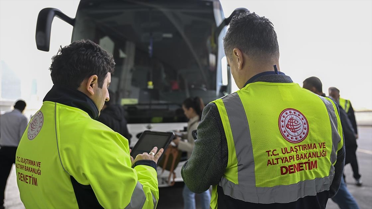 Ulaştırma Ve Altyapı Bakanlığı, Şehirlerarası Otobüs Bileti Ücretlerine Yönelik Fahiş Fiyat Denetimi Yaptı Haberi