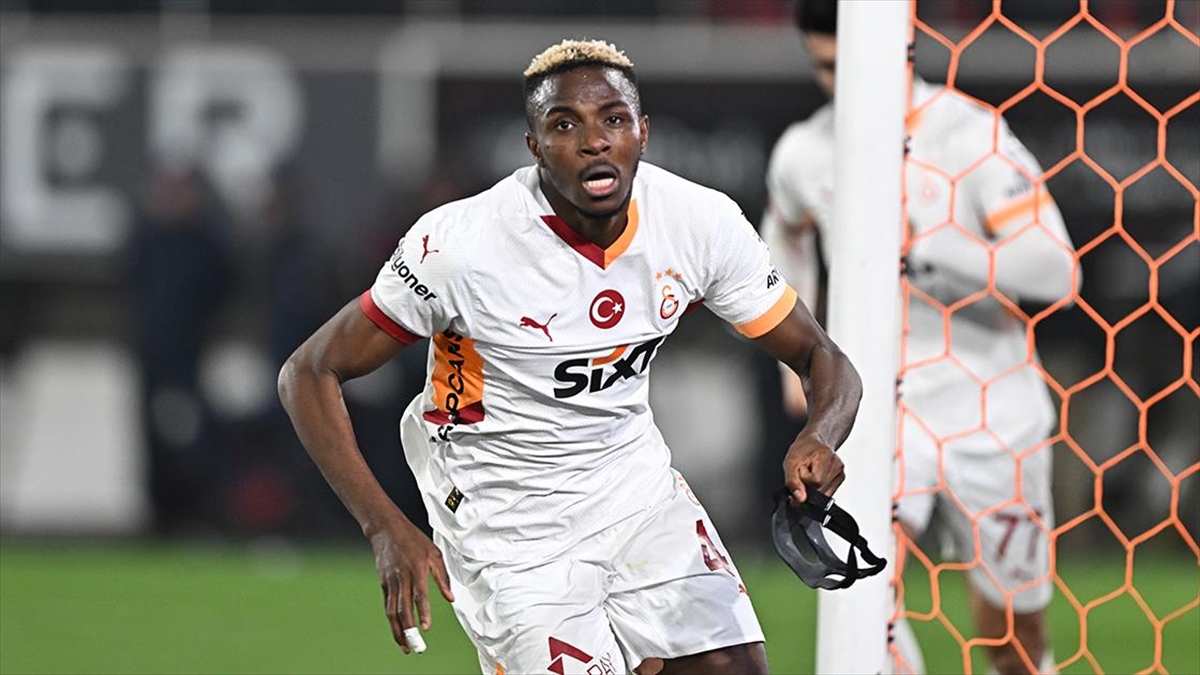 Victor Osimhen Atıyor, Galatasaray Şampiyonluğa Yürüyor Haberi