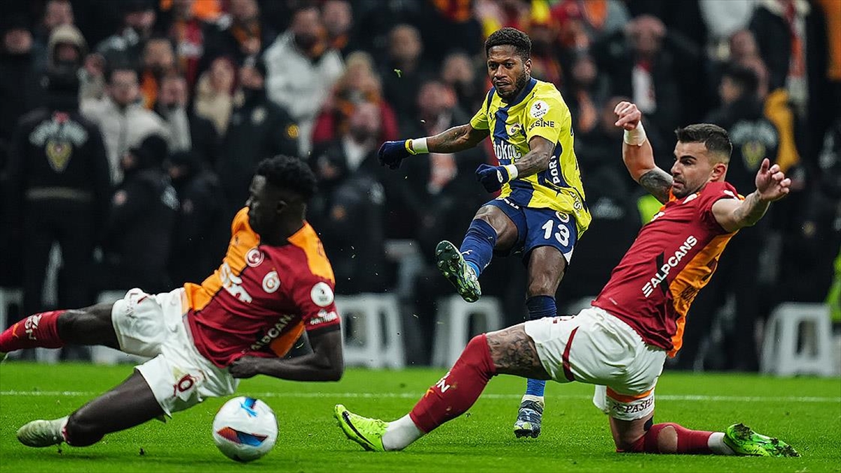 Ziraat Türkiye Kupası Çeyrek Finalinde Fenerbahçe-Galatasaray Derbisi Oynanacak Haberi