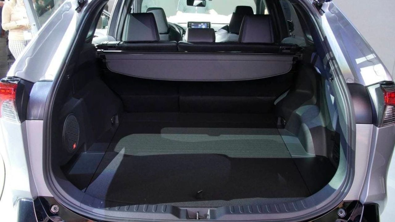 Araçlarda Bulunması Zorunlu Eşya Listesi Açıklandı! Yoksa Ceza Kesilecek